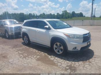  Salvage Toyota Highlander