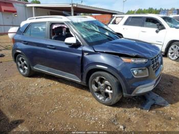  Salvage Hyundai VENUE