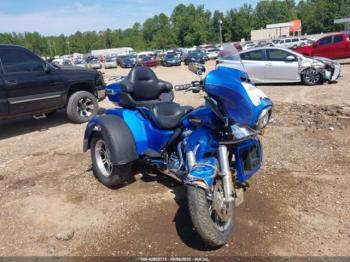  Salvage Harley-Davidson Flhtcutg