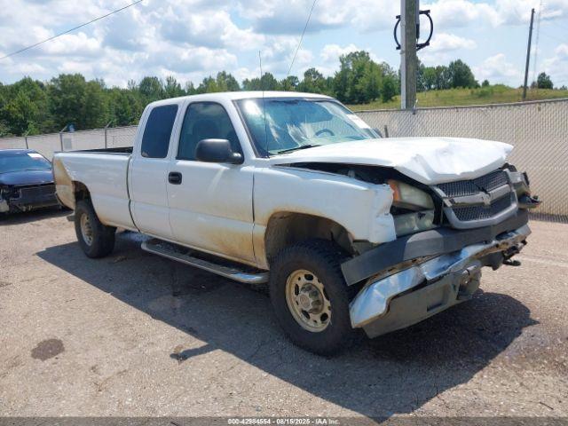  Salvage Chevrolet Silverado 2500