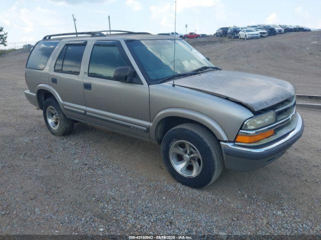  Salvage Chevrolet Blazer