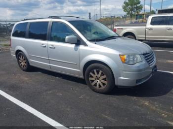  Salvage Chrysler Town & Country