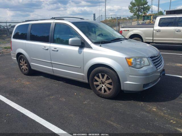  Salvage Chrysler Town & Country
