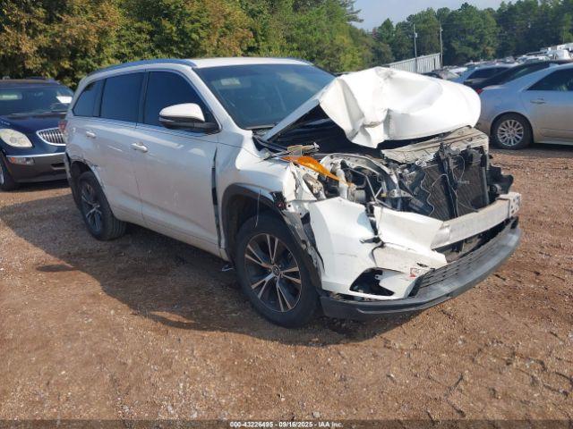  Salvage Toyota Highlander