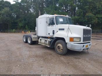  Salvage Mack 600