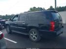 Chevrolet Suburban 1500 Ltz Image 7