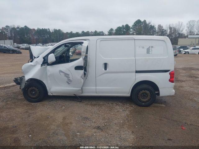 Nissan Nv Sv Image 17