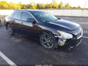  Salvage Nissan Maxima