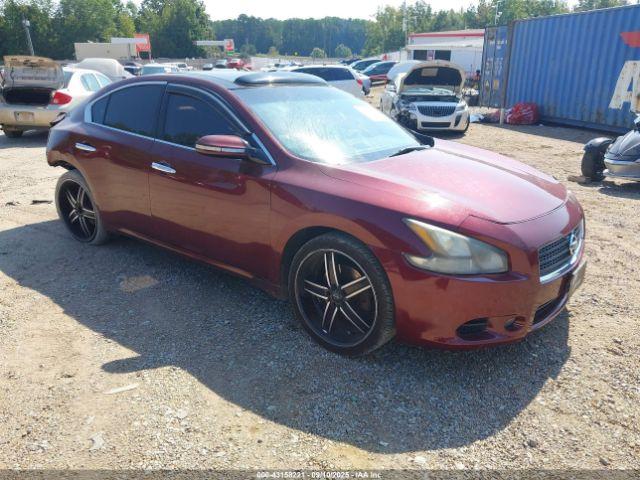  Salvage Nissan Maxima