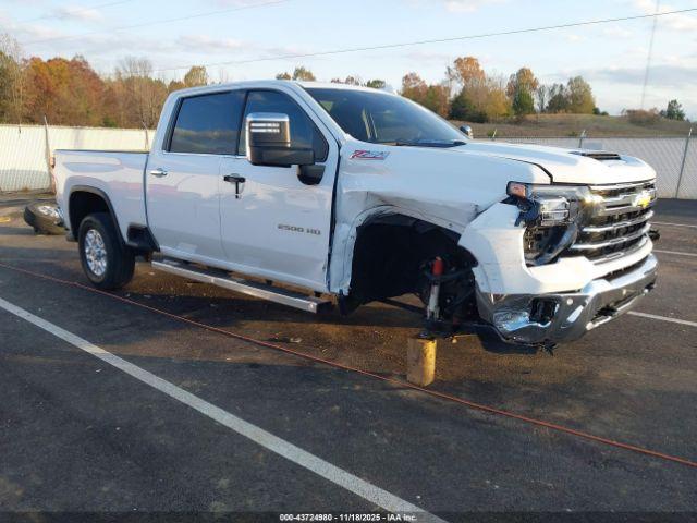  Salvage Chevrolet Silverado 2500