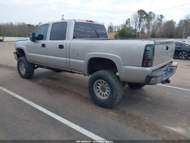 Chevrolet Silverado 2500 Lt Image 10