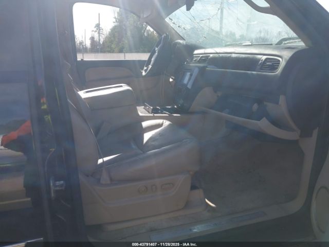 GMC Sierra 2500 Denali Image 17