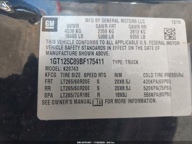 GMC Sierra 2500 Denali Image 4