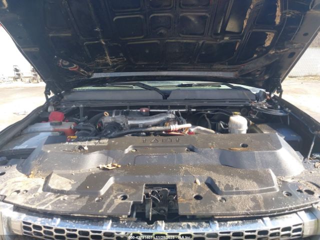 GMC Sierra 2500 Denali Image 5