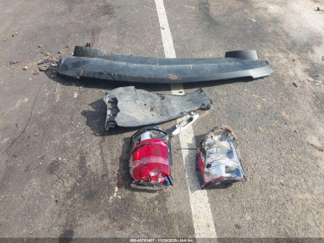 GMC Sierra 2500 Denali Image 8