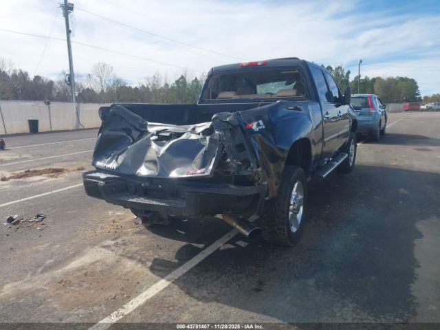GMC Sierra 2500 Denali Image 13