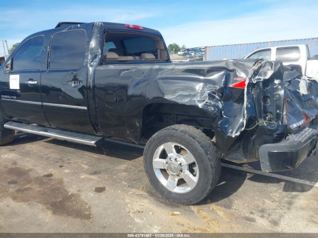 GMC Sierra 2500 Denali Image 12