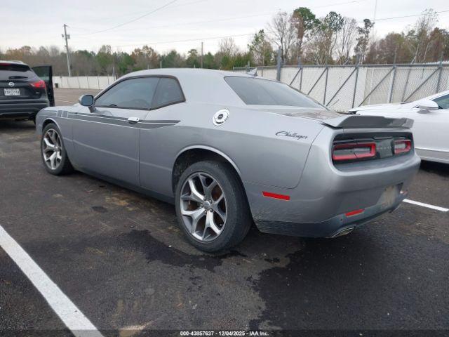 Dodge Challenger Sxt Plus Image 11