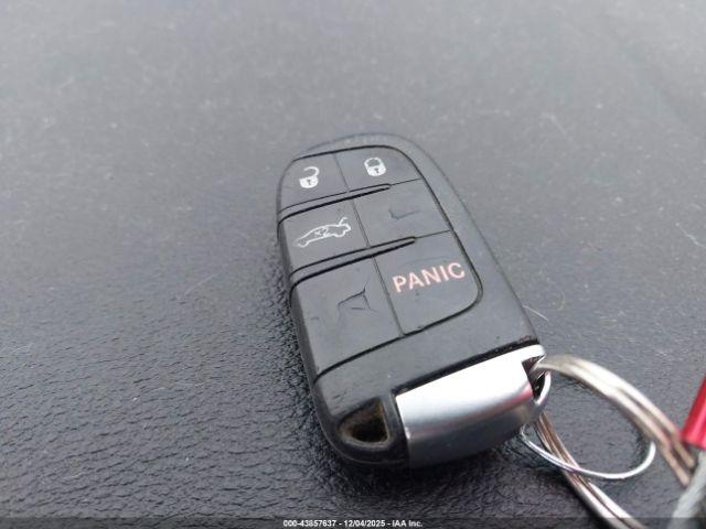 Dodge Challenger Sxt Plus Image 14