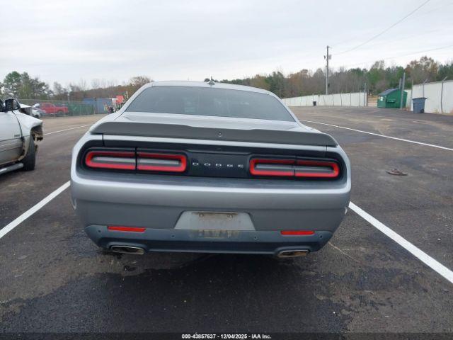 Dodge Challenger Sxt Plus Image 17