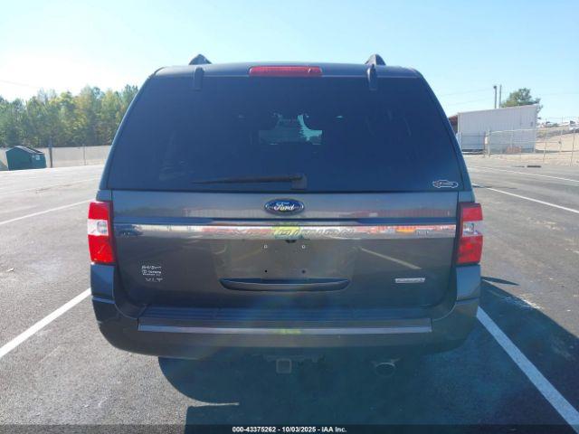 Ford Expedition Xlt Image 15