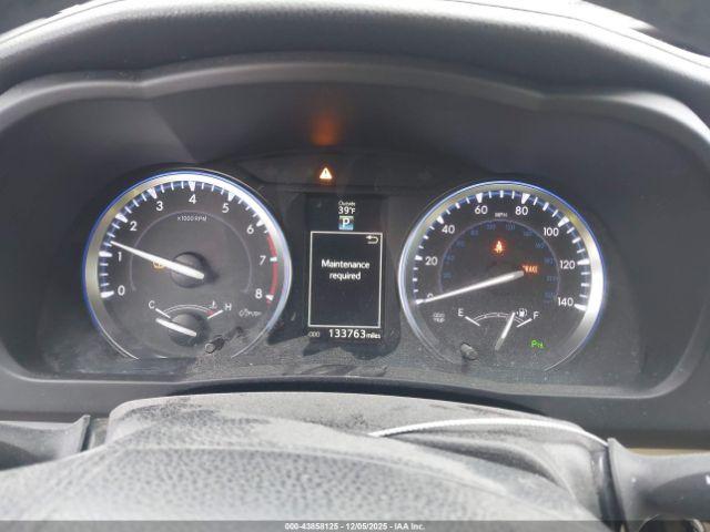 Toyota Highlander Limited Platinum V6 Image 3