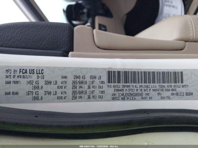 Jeep Grand Cherokee Laredo 4x2 Image 4