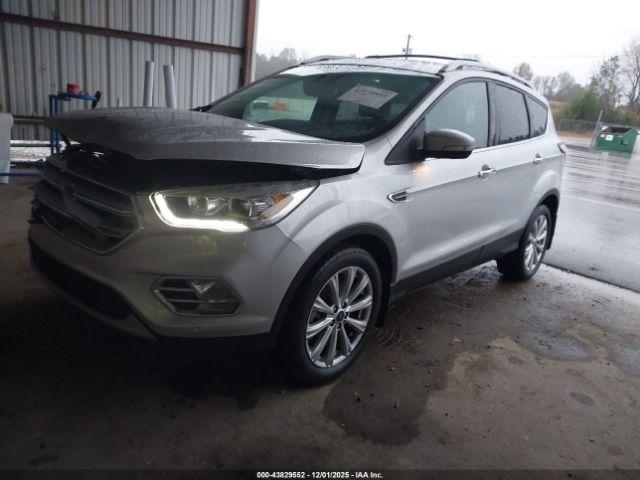 Ford Escape Titanium Image 4