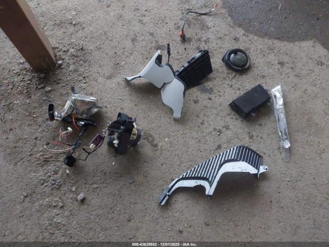 Ford Escape Titanium Image 11