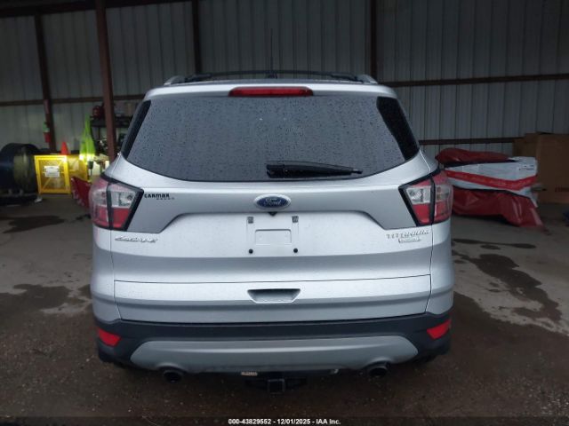 Ford Escape Titanium Image 10