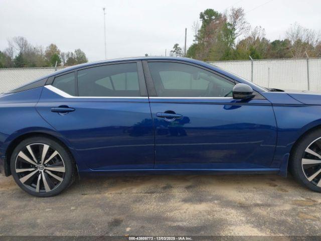 Nissan Altima 2.5 Sr Image 11