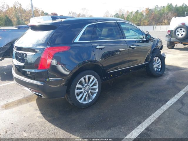 Cadillac XT5 Platinum Image 12