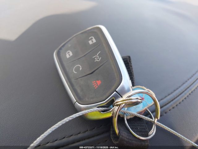 Cadillac XT5 Platinum Image 6