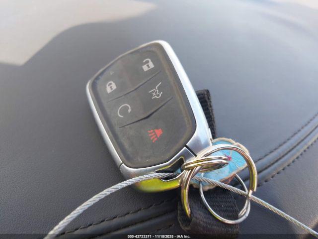 Cadillac XT5 Platinum Image 6