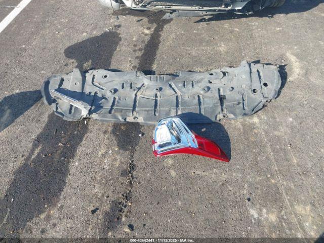 Ford Explorer Xlt Image 4