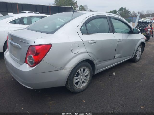 Chevrolet Sonic Lt Auto Image 4