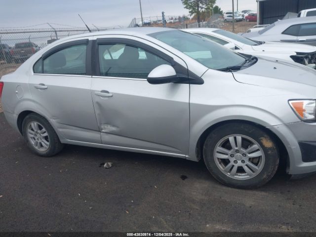 Chevrolet Sonic Lt Auto Image 2