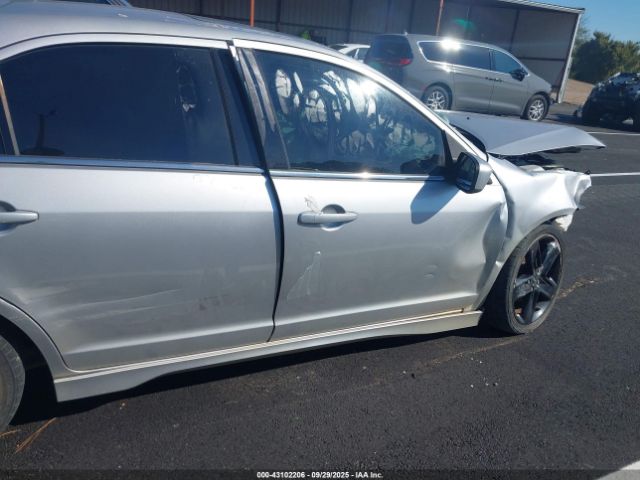 Ford Fusion Sport Image 11