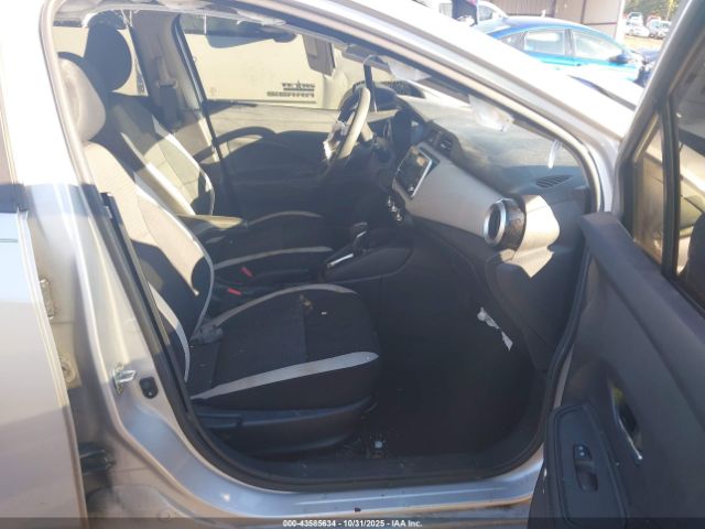 Nissan Versa Sv Xtronic Cvt Image 16