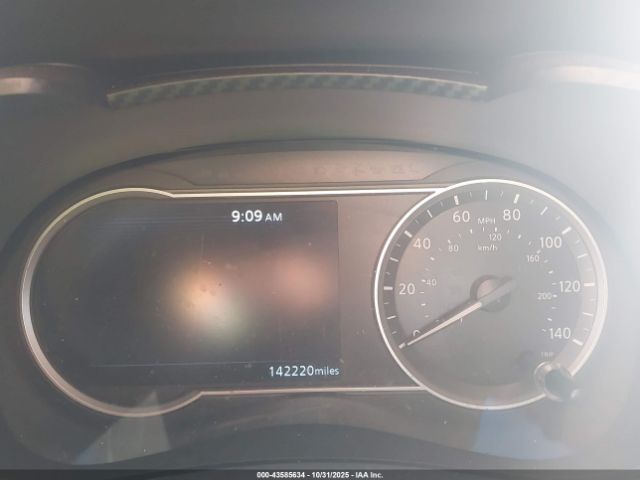 Nissan Versa Sv Xtronic Cvt Image 3