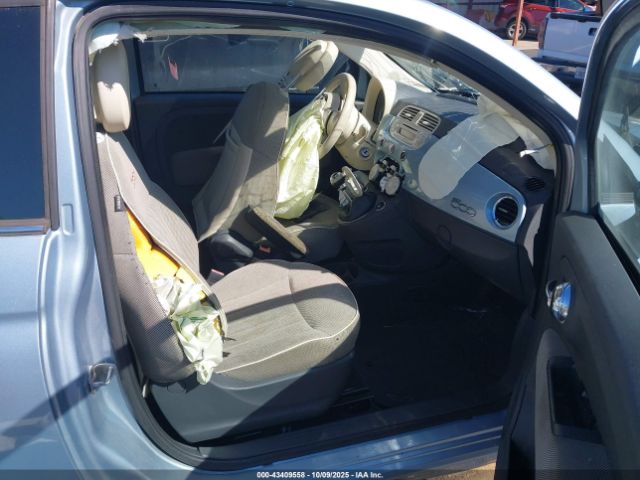 FIAT 500 Lounge Image 6