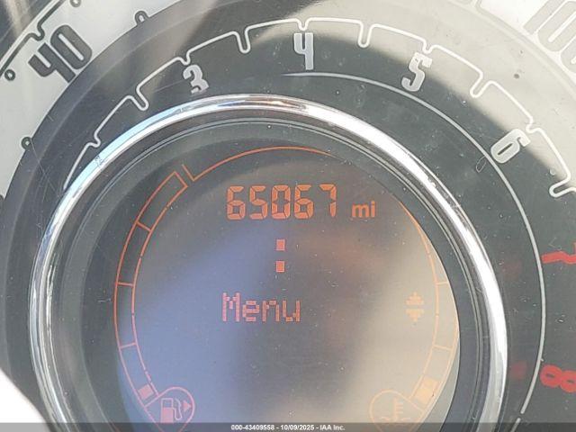 FIAT 500 Lounge Image 13