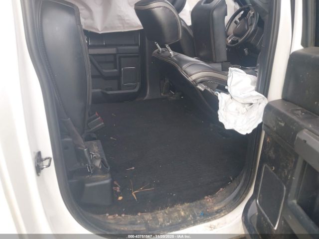 Ford F-150 Platinum Image 2