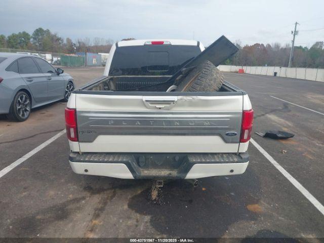 Ford F-150 Platinum Image 15