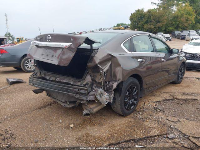 Nissan Altima 2.5 S Image 5