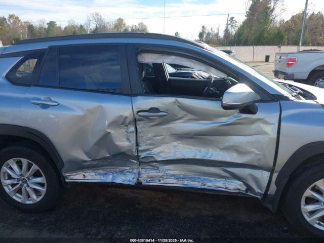 Toyota Corolla Le Image 20