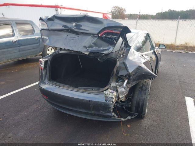 Tesla Model 3 Image 2