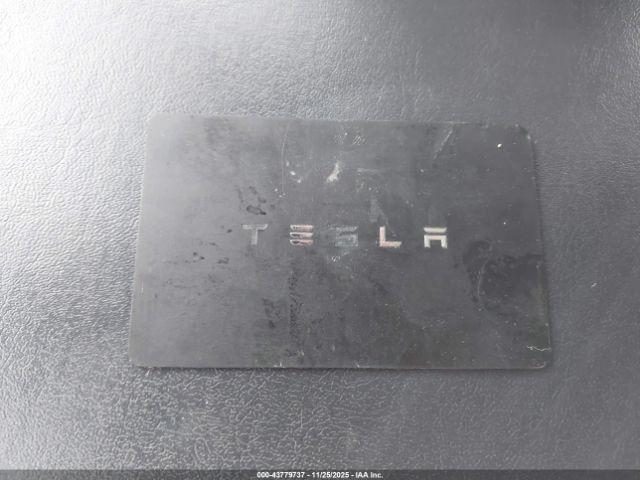 Tesla Model 3 Image 12