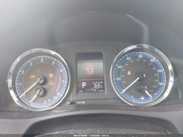 Toyota Corolla L Image 3