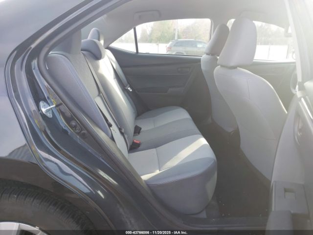 Toyota Corolla L Image 7